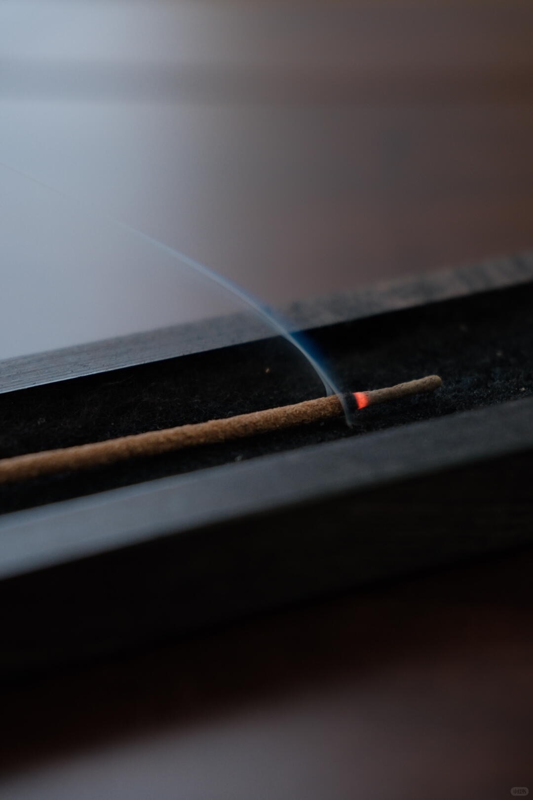 燃烧中的线香细节